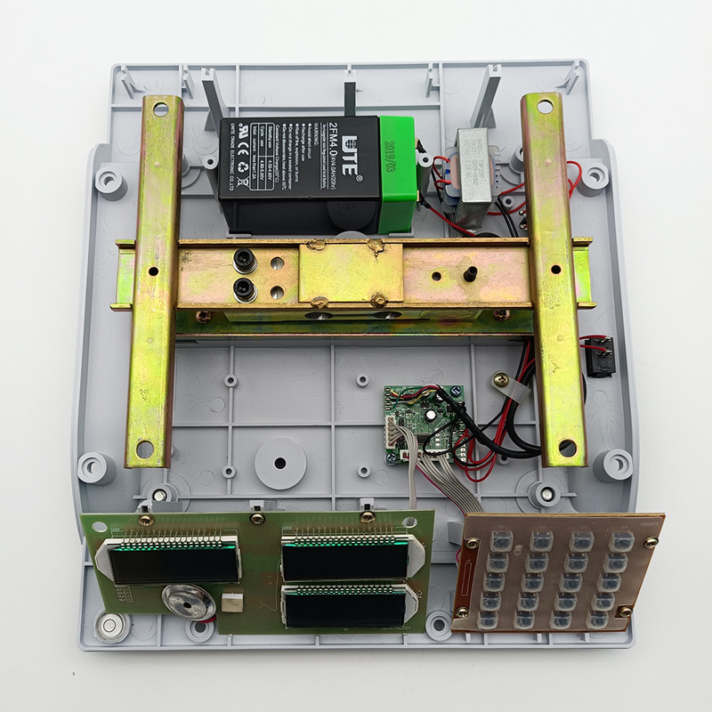 Digital Weighing Scale with Overload Indication and RS232 Interface